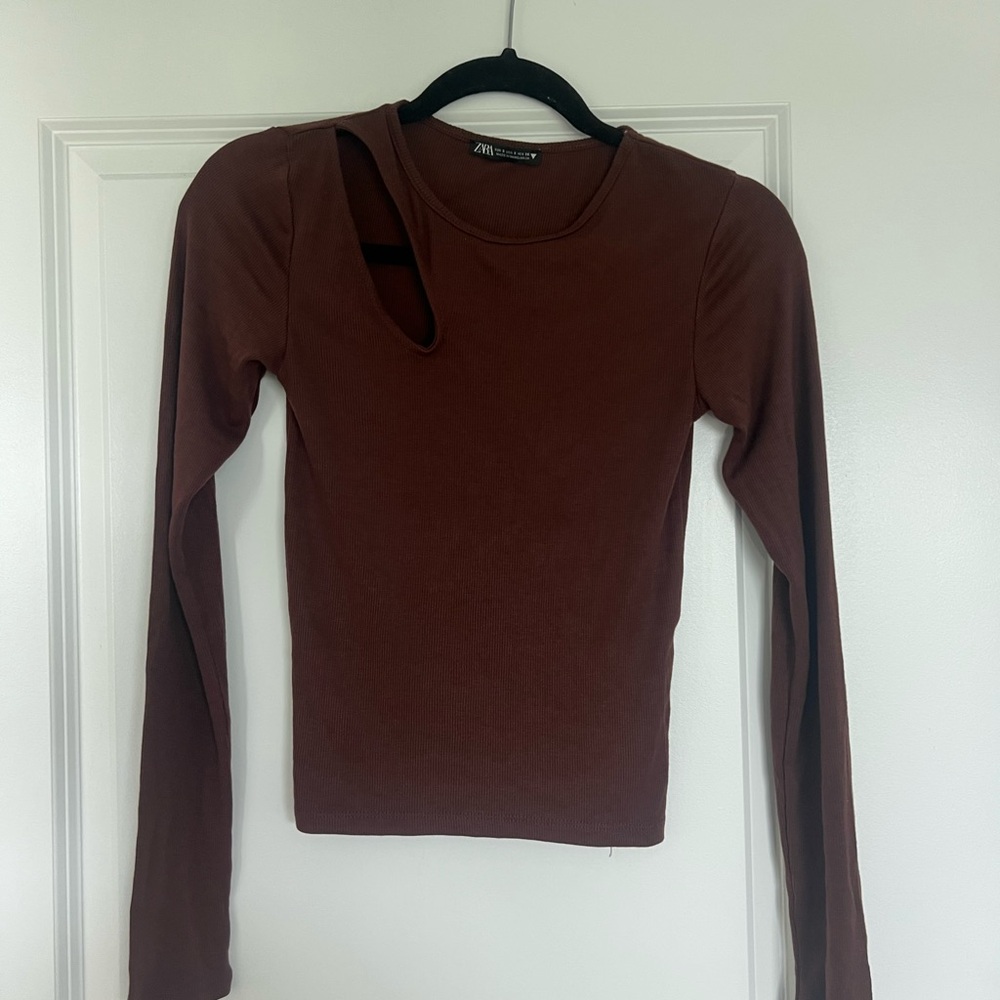 Zara Red Fitted Long Sleeve Cut Out Tee